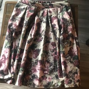 Dusty Roses Mikarose Floral Skirt with Pockets